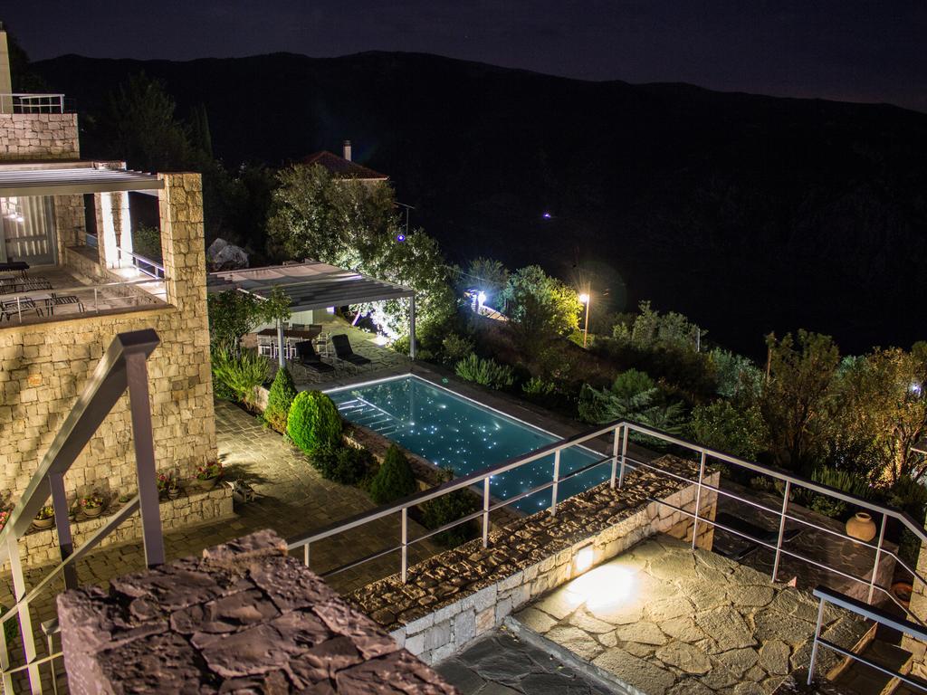 Elafivolia Arachova Suites ภายนอก รูปภาพ