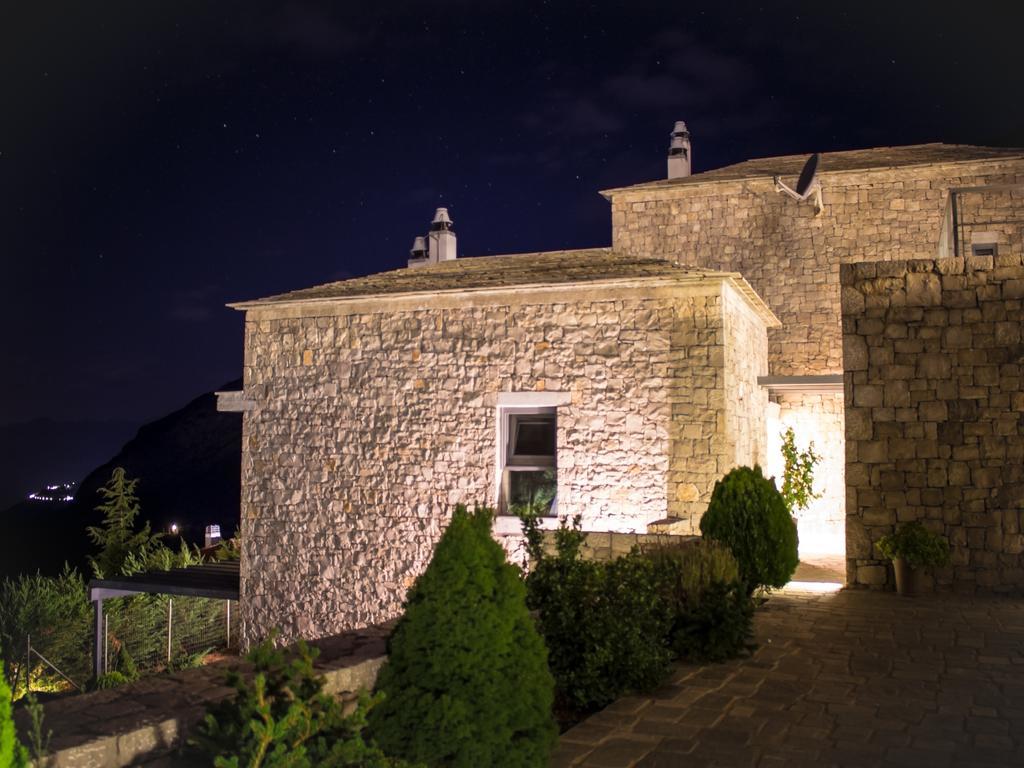 Elafivolia Arachova Suites ภายนอก รูปภาพ