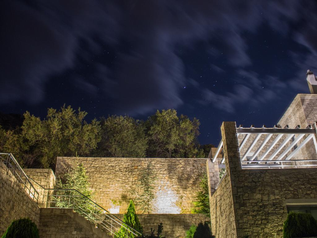 Elafivolia Arachova Suites ภายนอก รูปภาพ