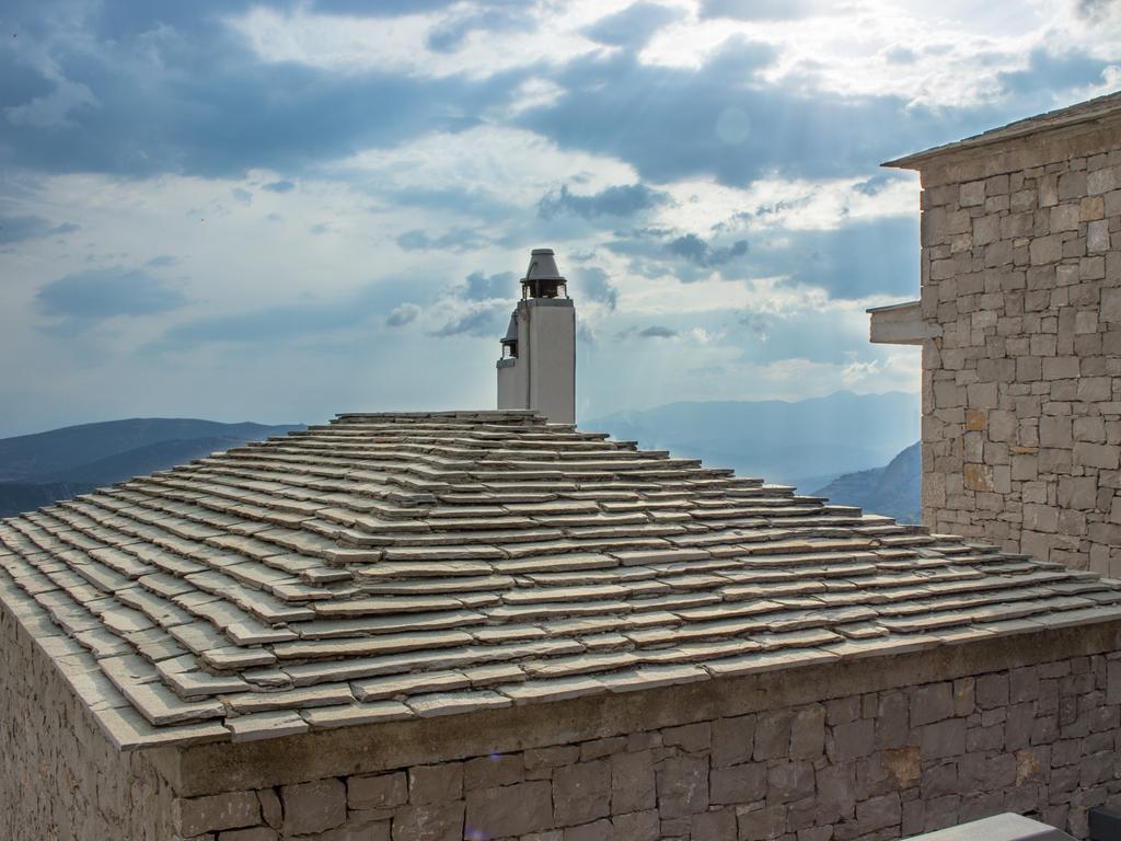 Elafivolia Arachova Suites ภายนอก รูปภาพ