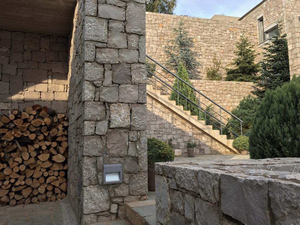 Elafivolia Arachova Suites ภายนอก รูปภาพ